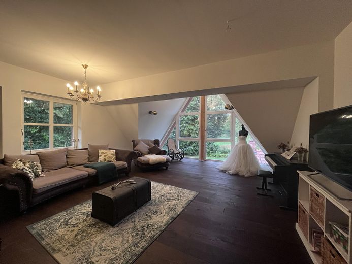 Reetdachhaus mit Charakter in der Nähe von Zarrentin am Schaalsee OT Bantineschichten erzählt – Studio im Obergeschoss