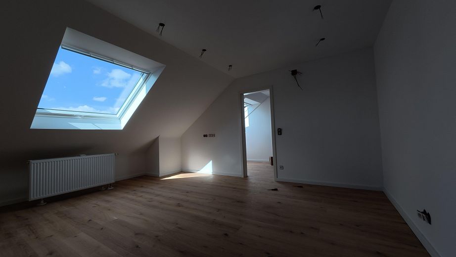 ++TOP sanierte 1 ZKB++neue Einbauküche++Parkett++ – Foto 1