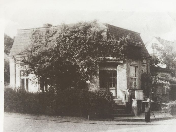Großzügiges historisches Landhaus mit Studioatelier - familienfreundlich, Nähe Berlin, See & Wald – Café/Konditorei Altmann