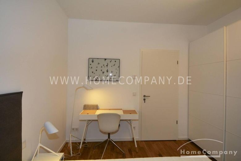 Moderne Wohnung mit Blick auf den Gleisdreieck-Park, möbliert – d6b906671c724db194392ef55112718d02d8543d.jpg