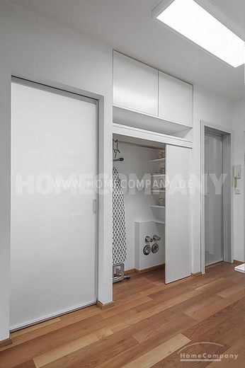 Exklusiv und sehr hochwertig ausgestattete 2-Zimmer-Gartenwohnung in Altbogenhausen – f65268dfaf5154924f3eba1c38c54fd8addfc9fe.jpg