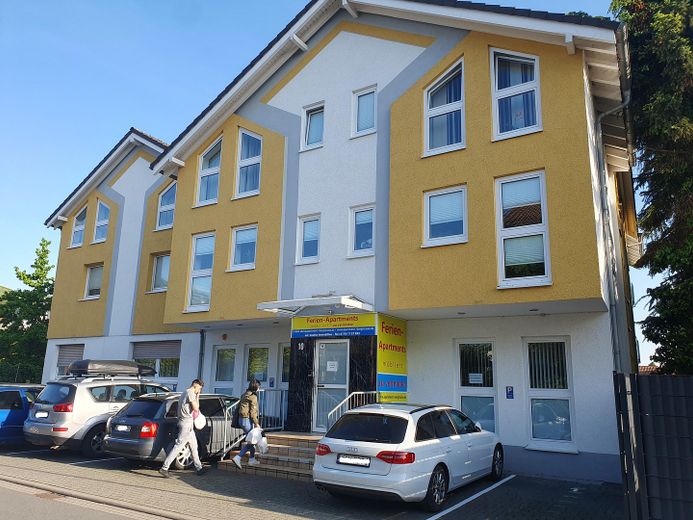 Bestehendes Apartmenthaus mit 19 Einheiten – etablierter Beherbergungsbetrieb in Zwingenberg – Photo 1