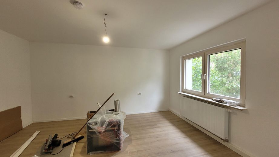 Newly renovated 2-room apartment with fitted kitchen in central Ansbach – Schlafzimmer