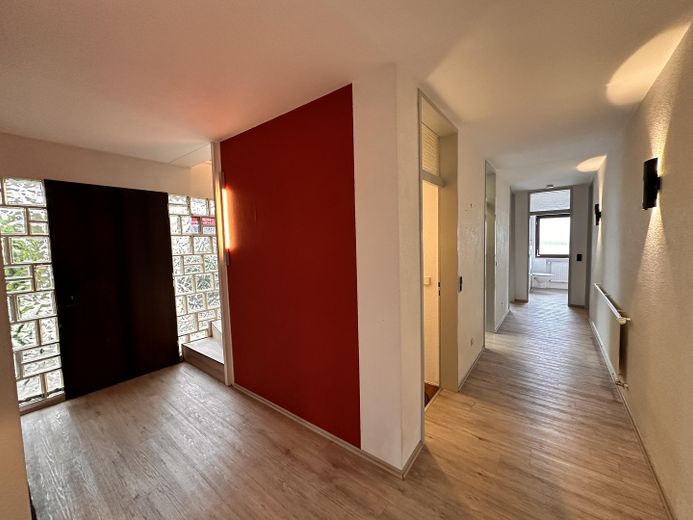 Großzügiges Einfamilienhaus mit Einliegerwohnung auf weitläufigem Eckgrundstück – Foto 24