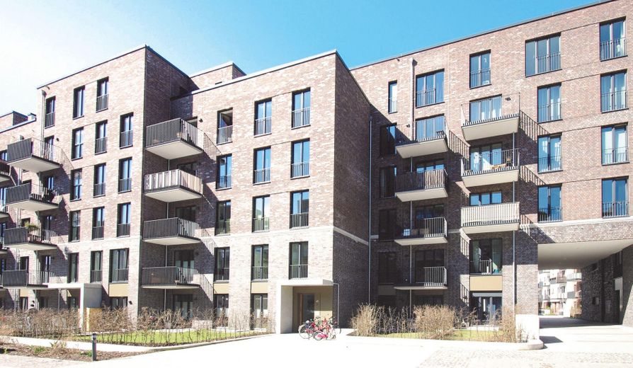 Appartamento di 3 locali di 92m² inondato di luce con 2 balconi, Ottensen/Othmarschen – Gebäudeansicht