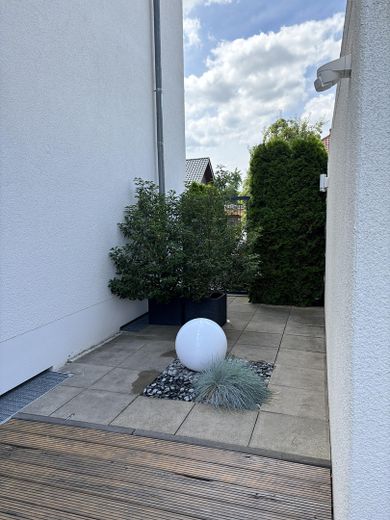 Zuwegung Garten und Wohnung