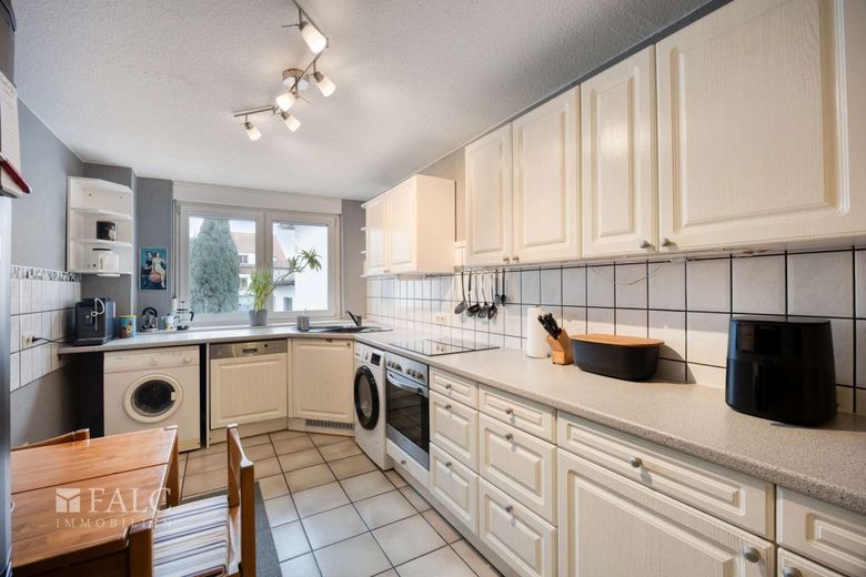 Wohn- und Geschäftshaus in Bonn-Nähe - Kapitalanlage mit zusätzlichem Vermietungspotenzial – Wohnung 1.Obergeschoss