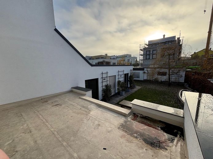 Terassenblick in Garten