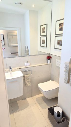Senza provvigione: comfort abitativo senza compromessi – Spazioso, moderno e studiato nei minimi dettagli – Gäste-WC