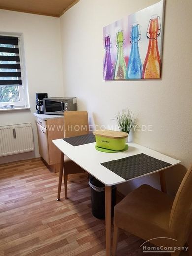 Sehr schöne 3 Zi.-Whg., möbliert. Mit Balkon. – e1cc9ecc90a6108af7a9e15a39e5d90aa169d5a0.jpg