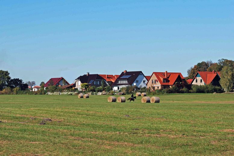 Doppelhaus in Villen-Lage
