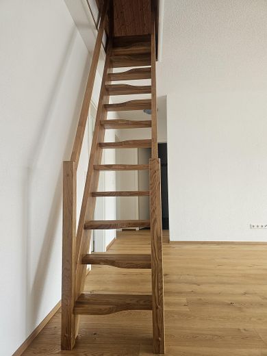 Treppe zum Dachgeschoss