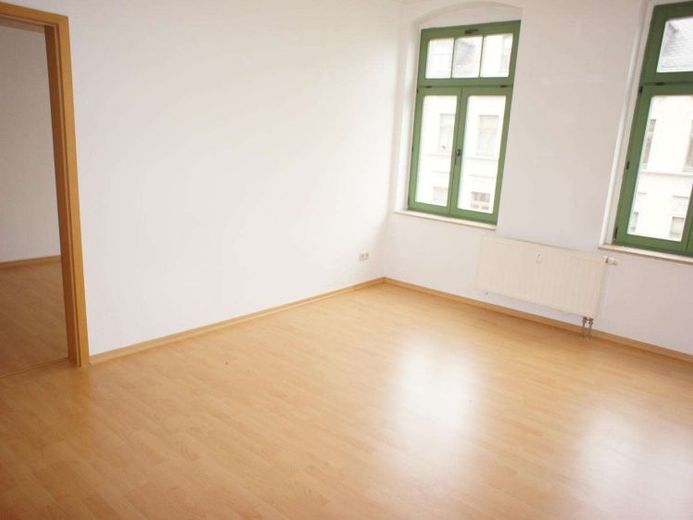 Wohnen in Küchwaldnähe mit Balkon + Laminat im 2. OG – Foto 1