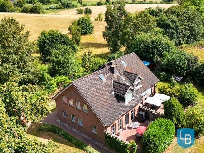 Situation calme en lisière des champs aux portes de Preetz – maison jumelée louée pour investisseurs – Photo 1