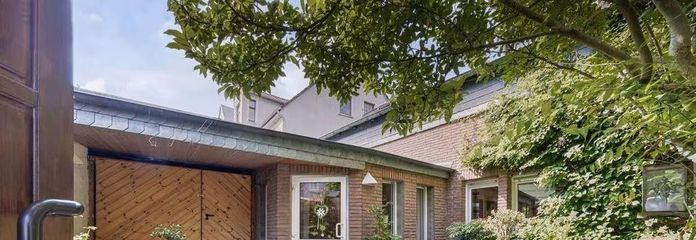 Sans commission : maison avec jardin et entrée privée, 141 m² – Hauseingang