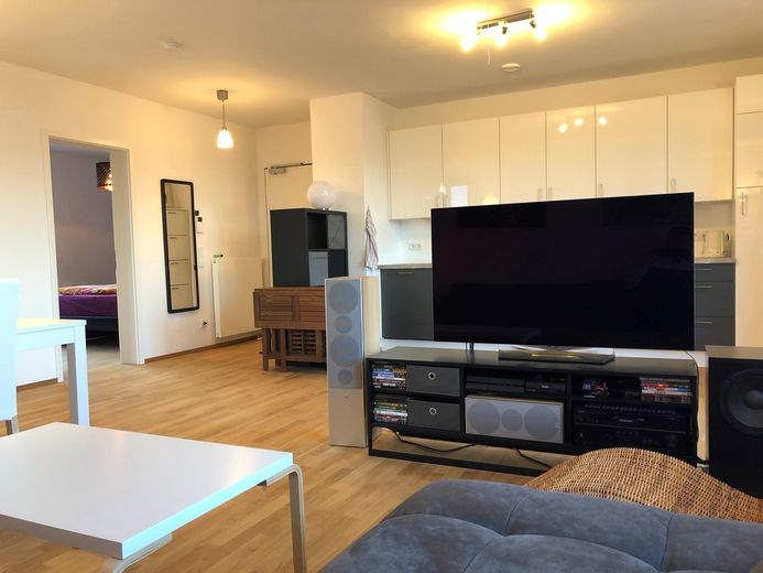 2-Zimmer Penthouse mit zwei Dachterrassen (Passivhaus) – Wohn-/Esszimmer