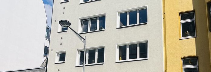 COLOGNE-SÜDSTADT ; APPARTEMENT 1 PIÈCE BAIGNÉ DE LUMIÈRE