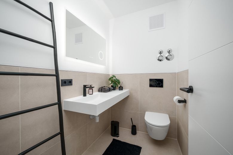 Gäste WC mit Schminktisch