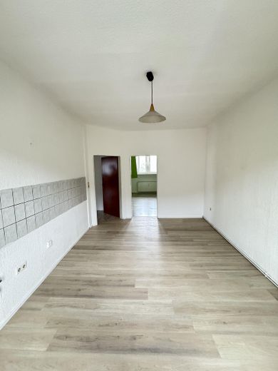 Küche mit neuem Vinylboden