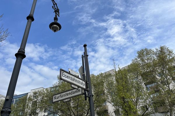 Gepflegte 1,5-Zimmer-Wohnung, Top-Lage in Berlin-Wilmersdorf nahe Kurfürstendamm, PROVISIONSFREI