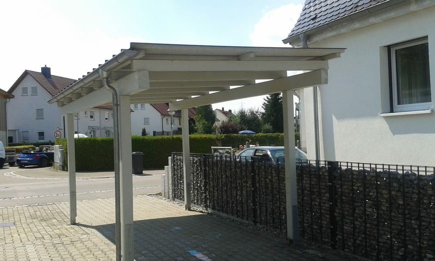 Stilvolle 3-Zimmer-Wohnung in Langenau – Carport