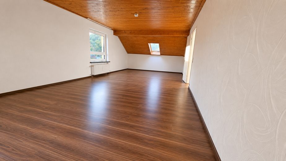 Spacious 3-room apartment – Wohn-/Arbeitszimmer