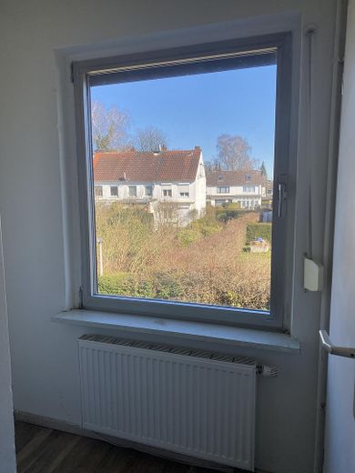 Reihenmittelhaus mit eigenem Garten in Farmsen – Provisionsfrei & Preisattraktiv – Flur