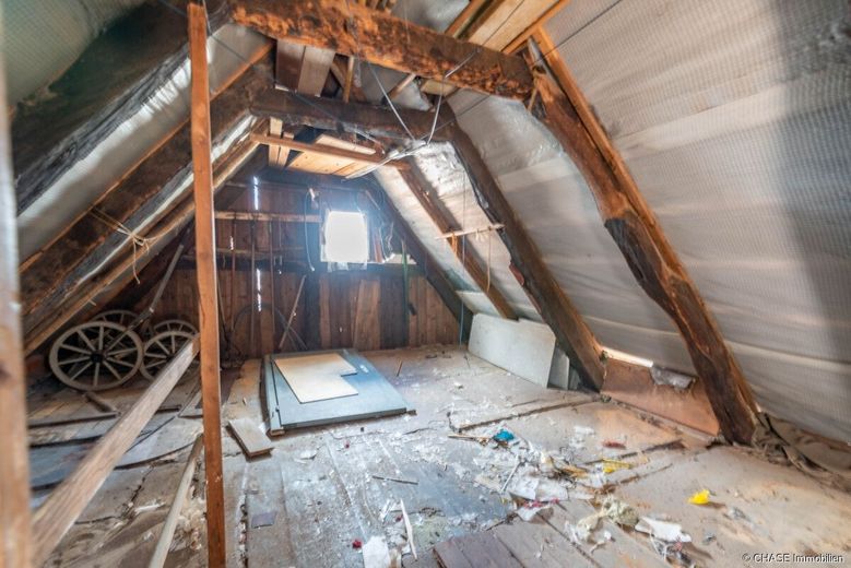 TOP-Lage zentral in Barntrup - Baugrundstück mit abrissreifem Fachwerkhaus! – Dach Ansicht 2