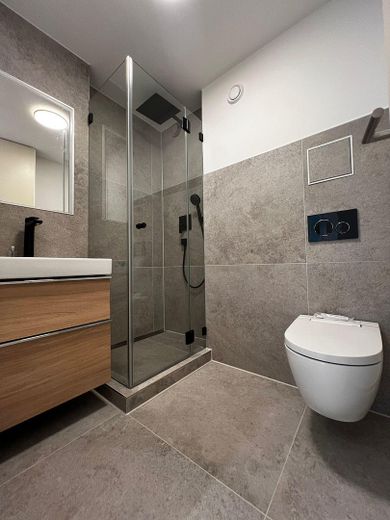 2-3-Zimmer Premium‑Apartment am Olympiapark – Erstbezug nach Vollsanierung mit flexiblem Grundriss – Bad