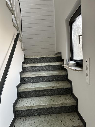 Treppenhaus Zugang DG