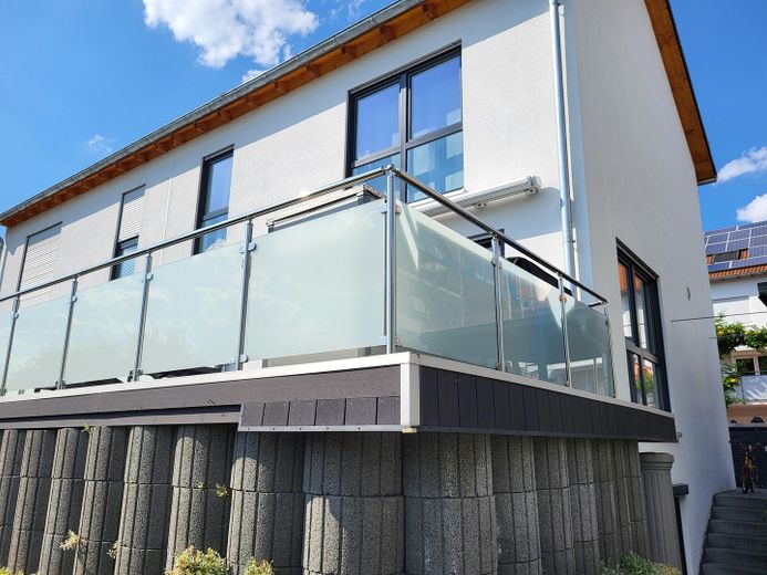 Haus und Terrasse