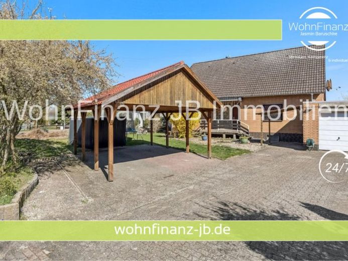 Großes Einfamilienhaus mit Einliegerwohnung, Garage, Carport, Keller und Kamin – Foto 1