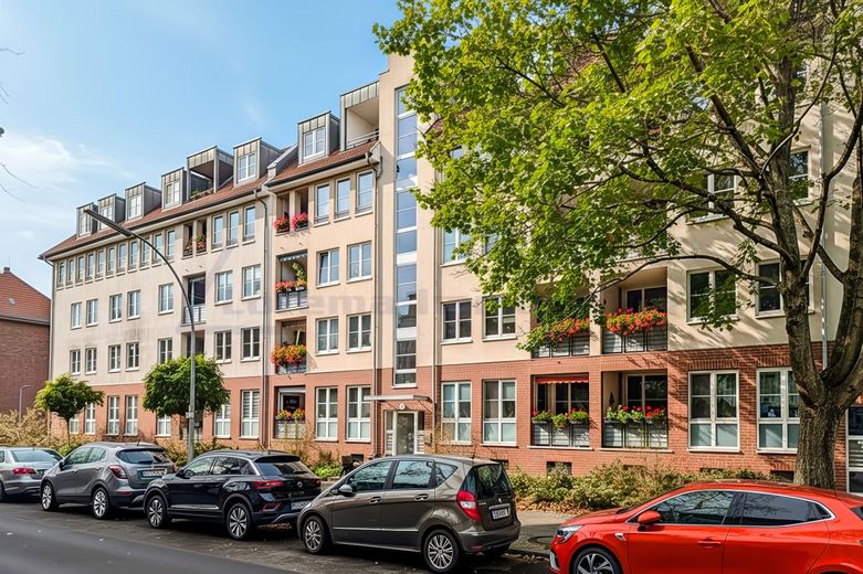 Berlin-Mariendorf: Vermietete 3-Zimmer-Kapitalanlage mit Loggia im gepflegten Ensemble – Titelbild