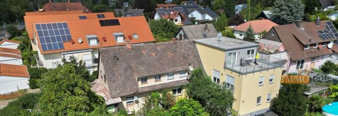 IMMORath.de - Zwei Wohnhäuser mit fünf Wohnungen und großzügigen Terrassen