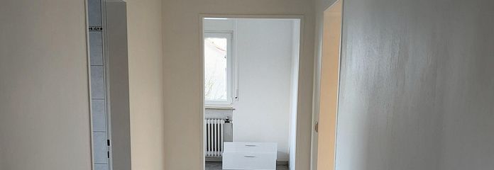 Тихая 3-комнатная квартира на 1-м этаже 3-квартирного дома, балкон, подвал, при необходимости гараж – Flur