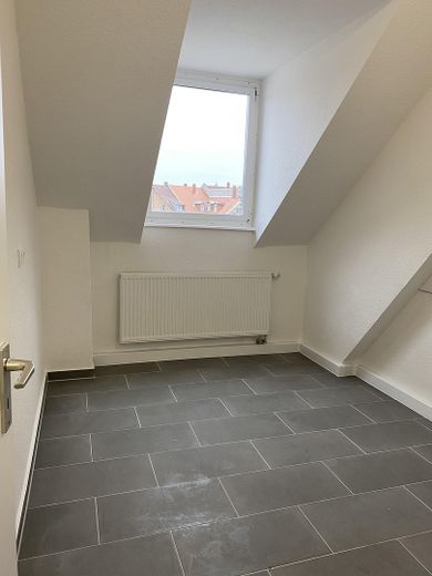 Wunderschöne 3-Zimmer Dachgeschosswohnung in KA-Oststadt – Küche