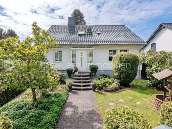 Votre nouveau chez-vous dans la verdure : spacieuse maison individuelle à Panketal – Foto 1
