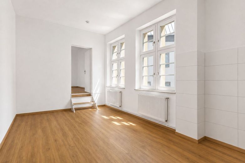 Schicke 4-Raumwohnung in der City! – Wohnzimmer / Küche