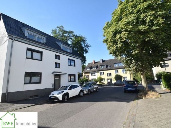 Gayrimenkul No. 408_3, 40599 Düsseldorf Hassels
Çatı katında çatı teraslı 3,5 odalı daire – Fotoğraf 1