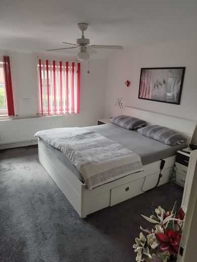 Reihenendhaus mit 560 m2 Grundstück, Garage & Terrasse. Ideal für kleine Familien, Paare und Singles – Foto 11