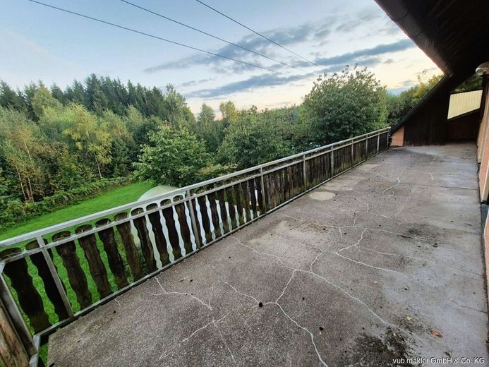 RESERVIERT Vielseitiges Wohn- und Geschäftshaus mit Einliegerwohnung auf großzügigem Grundstück in Pullenreuth – VUB0002334-14