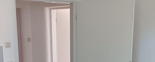 Blick v.d. Küche in den Flur