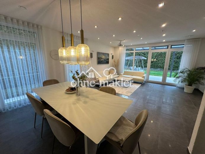 Mieten neuwertiges Haus in Nürtingen ab Dezember-26 oder Januar-27 – Foto 1