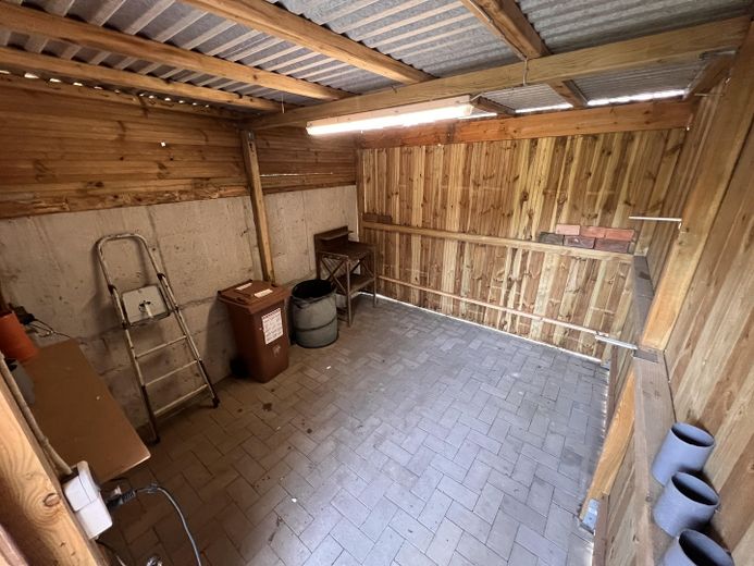 Casa unifamiliare a Schwabstedt, con impianto fotovoltaico, accumulo e solare termico – Fahrradschuppen