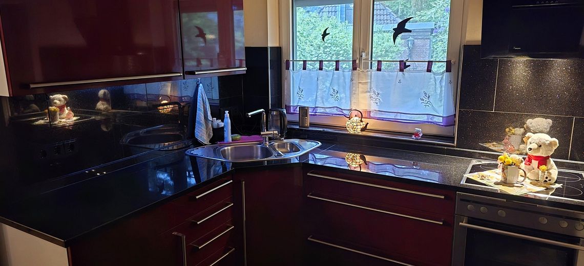 Arbeitsplatten+Fensterb.Granit