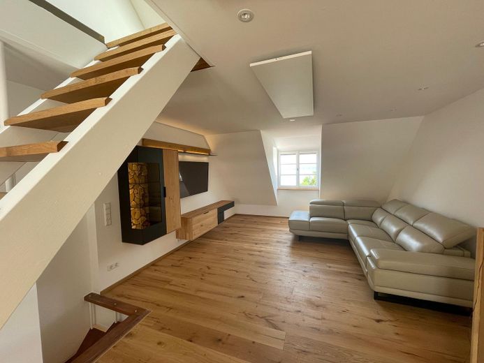 Quattro appartamenti completamente ristrutturati e di alta qualità sulle storiche mura cittadine di Meersburg, con vista da sogno – Foto 41