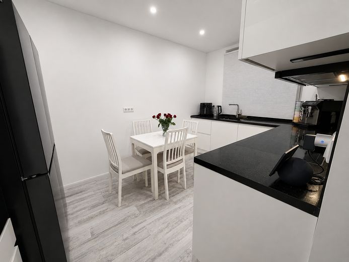 Exklusive, modernisierte 4 Zimmer Eigentumswohnung in Braunschweig Watenbüttel – Küche 2
