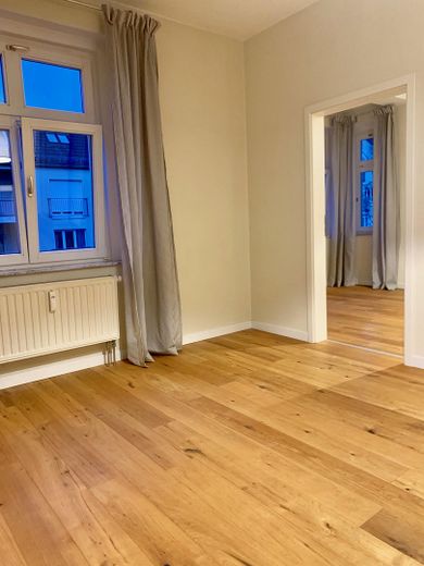 Lutherstraße: 2-Zimmer-Wohnung mit toller Küche, Parkett und Balkon – Schlafzimmer I