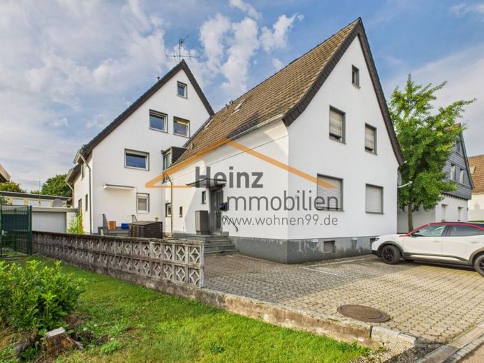 ***Meergezinswoning + eengezinswoning op een populaire locatie in Bergisch Gladbach Schildgen *** – Foto 1