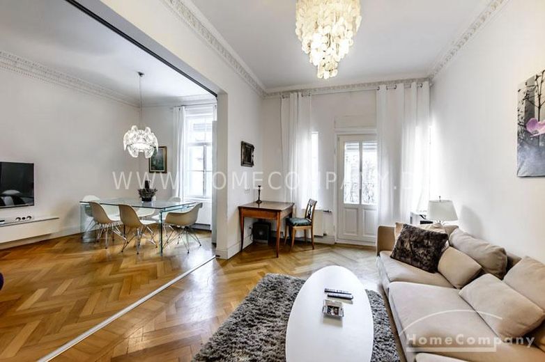 Schöne, hochwertige möblierte 4-Zimmer-Altbauwohnung mit Balkon in Schwabing – 762dc4b9d352581600810cbd8db6c07fe50ad90e.jpg